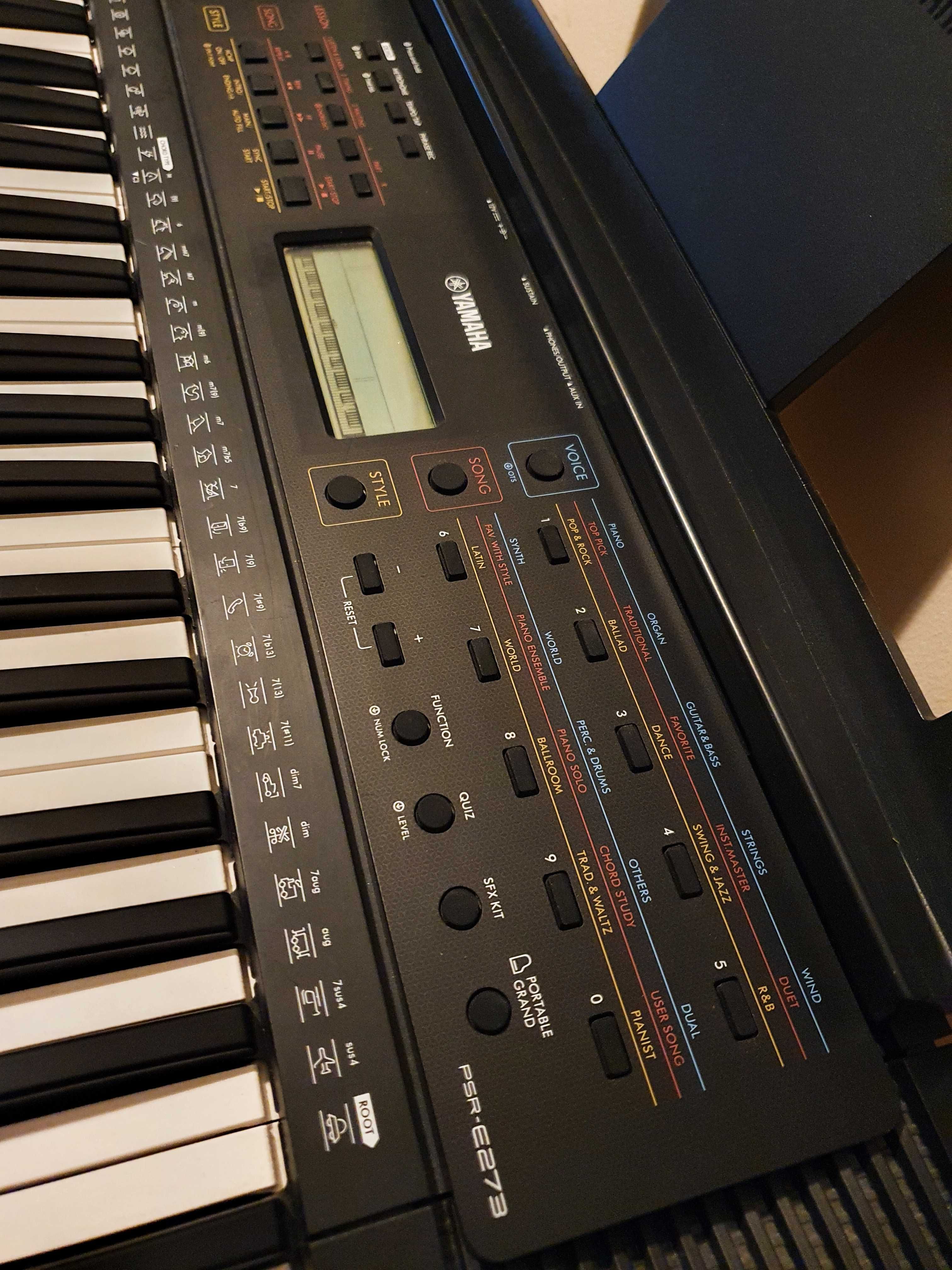 Yamaha PSR-E273 – keyboard dla początkujących i średnio zaawansowanych