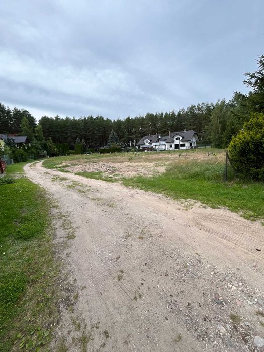 Sprzedam Dzialke Budowlana nad Jeziorem Wiejskim