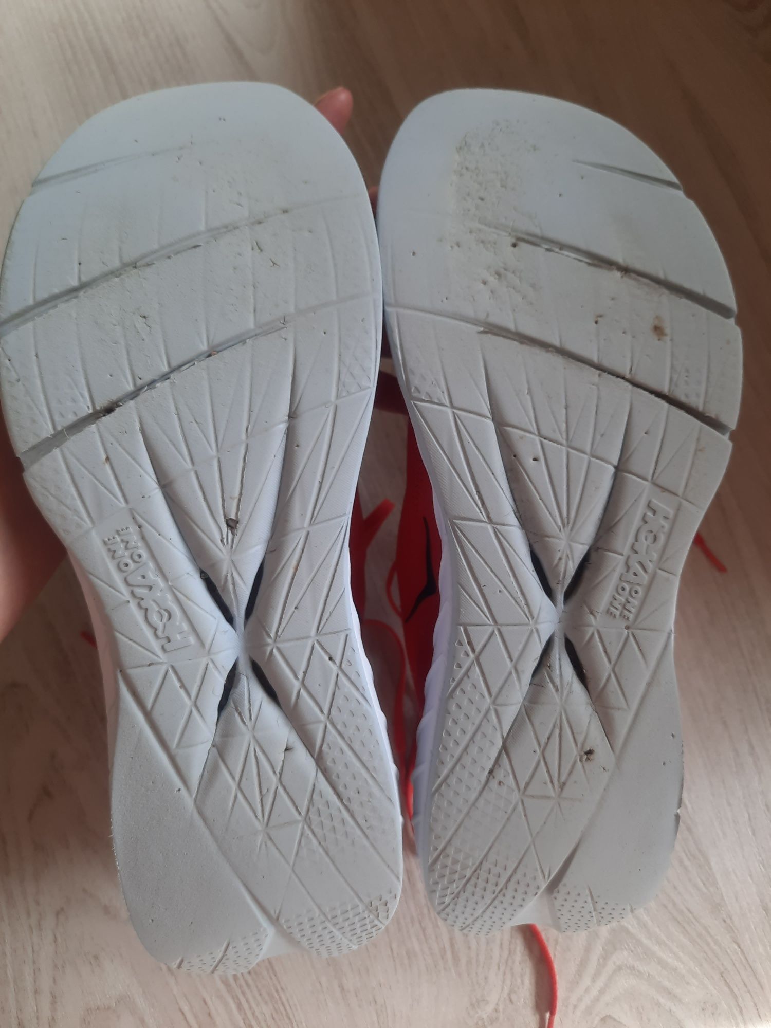 Кроссовки Hoka one one carbon x2 по стельке  28.5см р.44