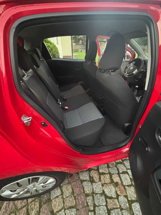 Sprzedam Toyota Yaris Active 1.0 2013r. Auto krajowe, bardzo zadbane!