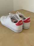 Tenis adidas branco e rosa