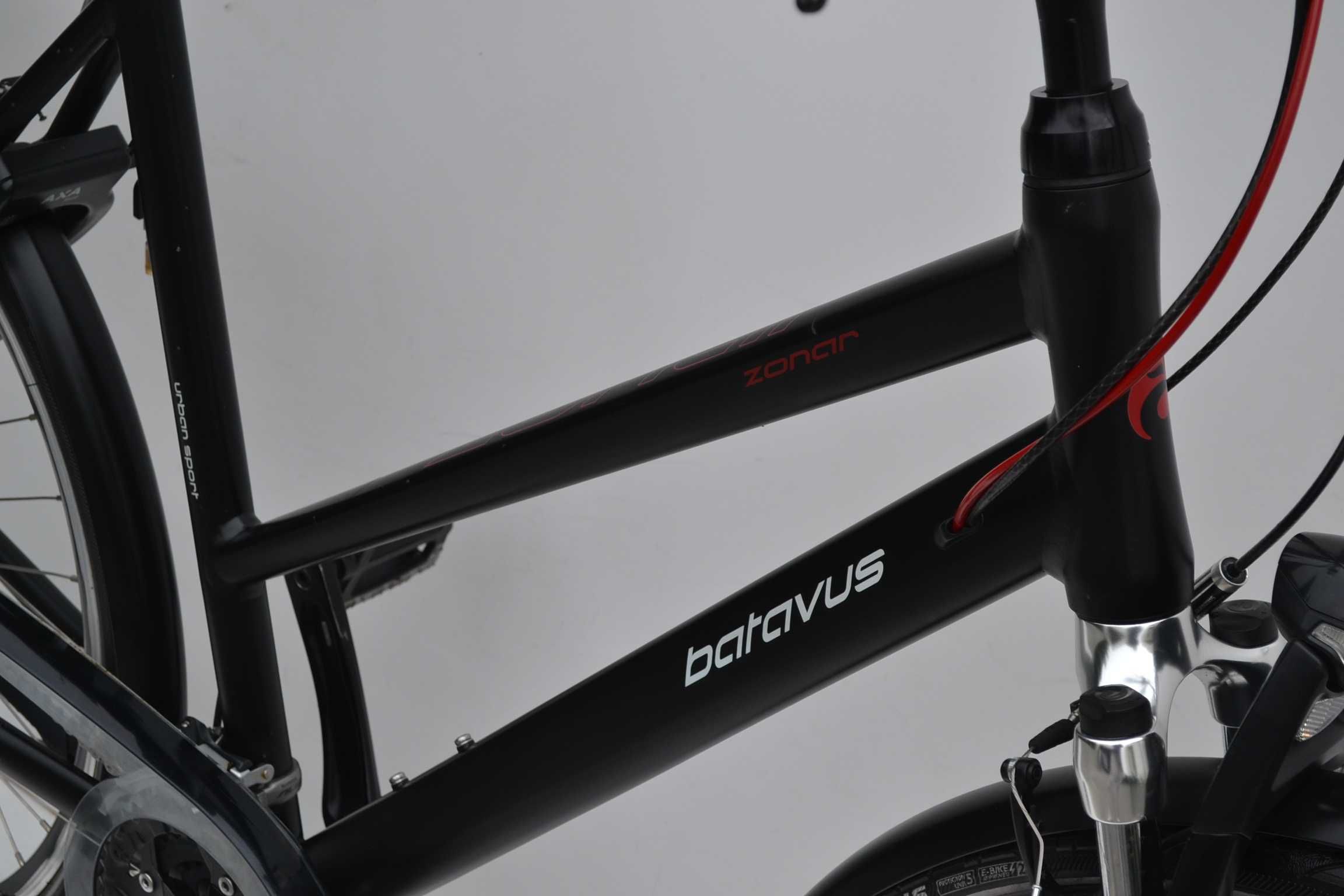 Czarny rower alu trekkingowy Batavus Zonar * koła 28'' rozmiar 57cm
