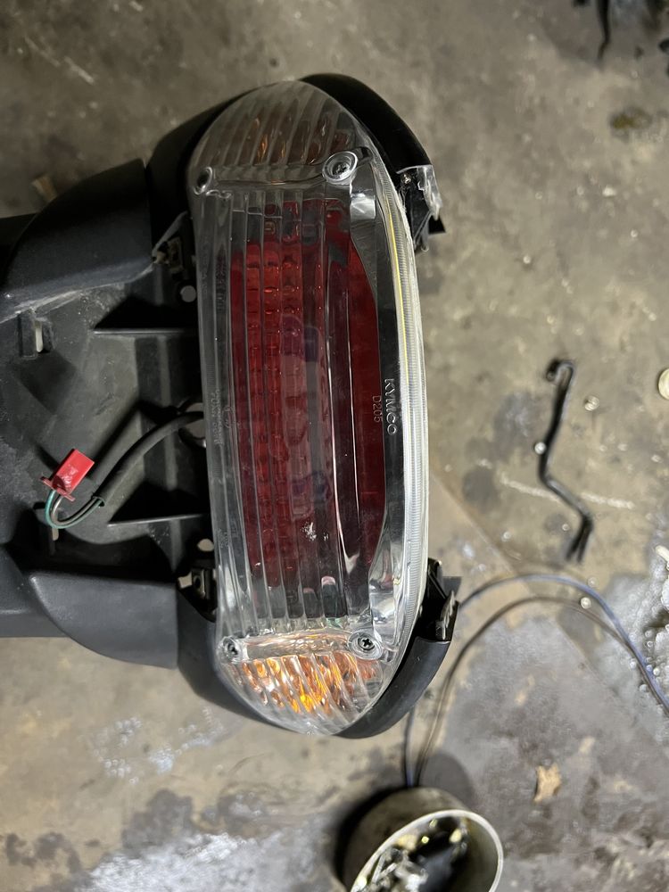 Kymco xciting 500 ogon owiewka lampa tył