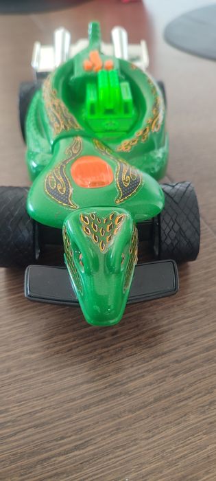Samochód wąż Hot Wheels