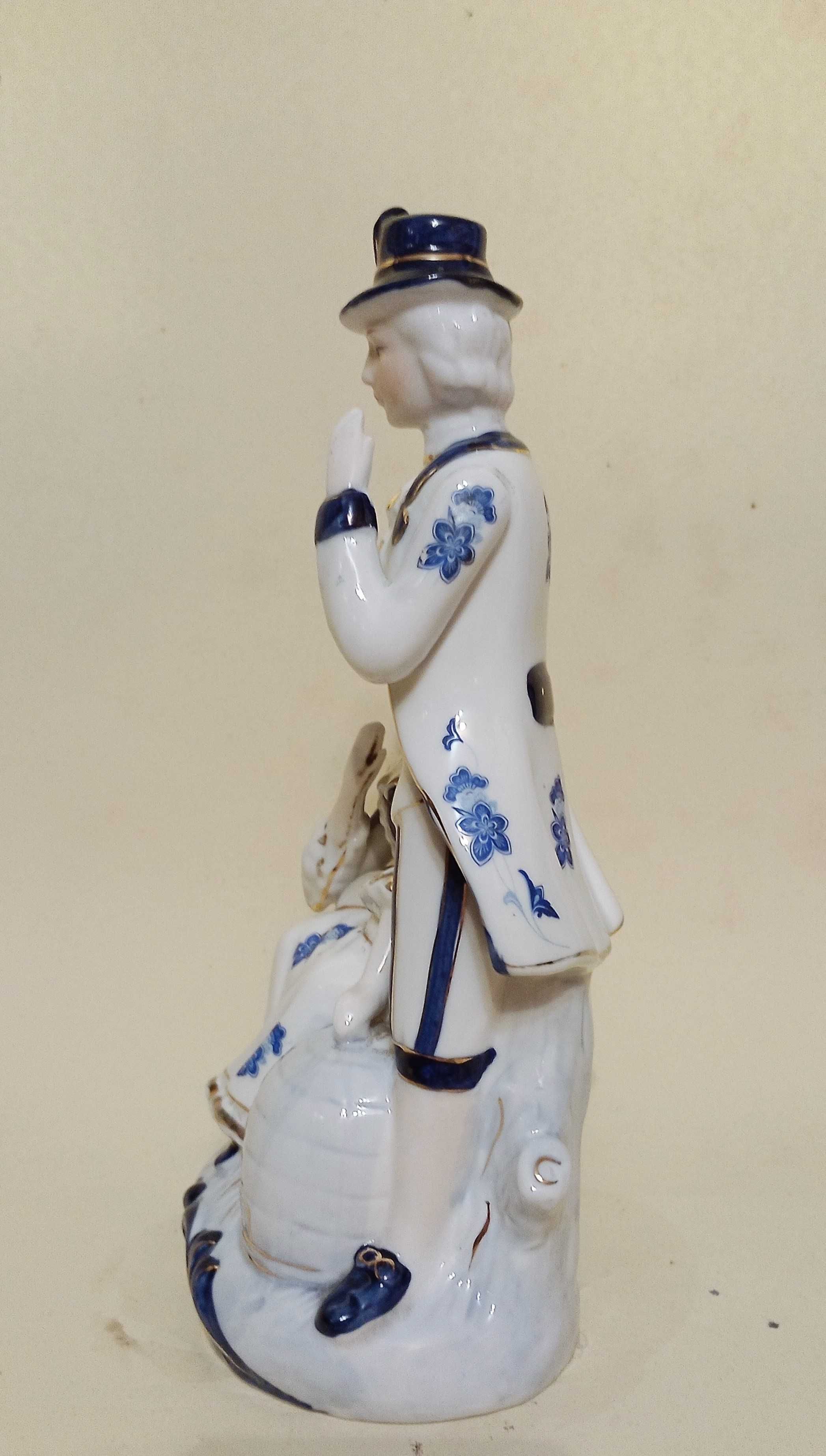 Figurka porcelanowa