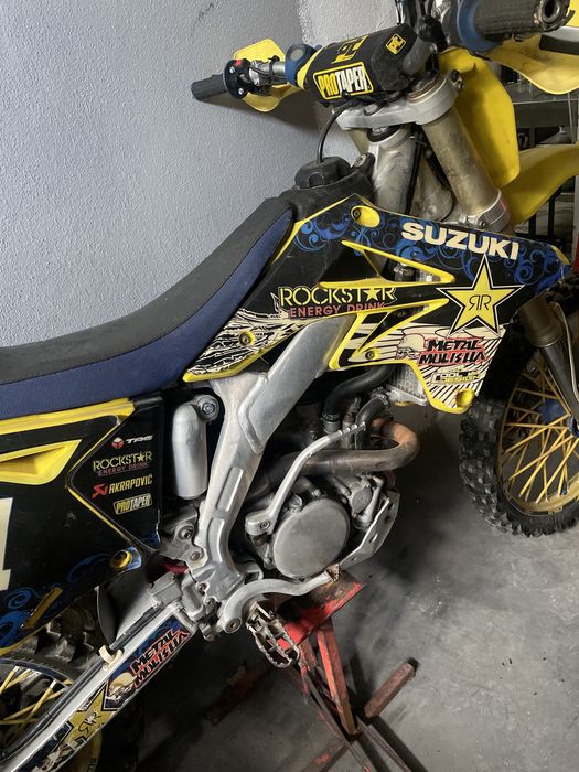 Suzuki RMZ 250 sem folgas inpecavel