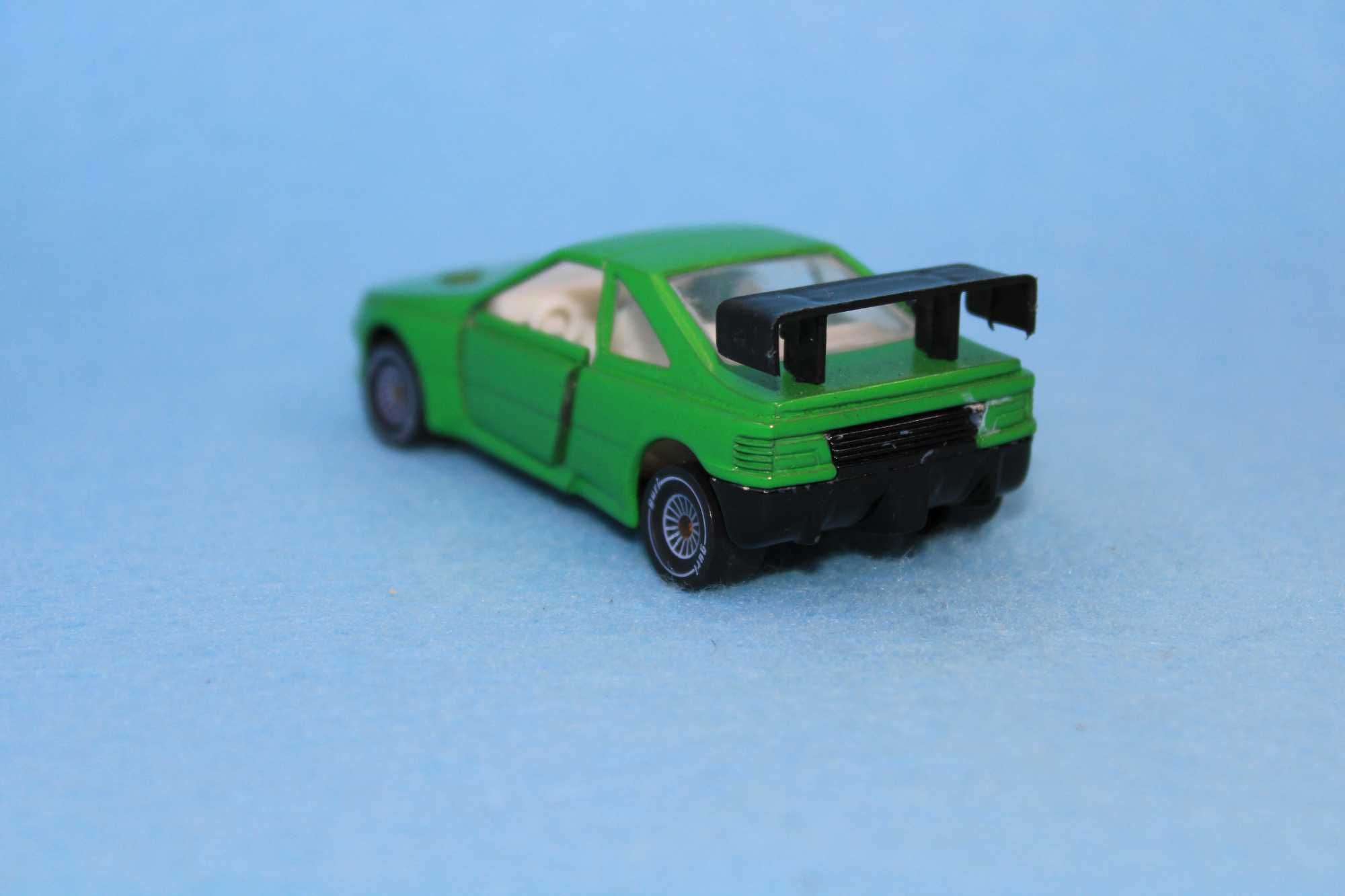 3 Miniaturas antigas Poliguri Fiat Uno, Peugeot 405 e Mercedes-Benz