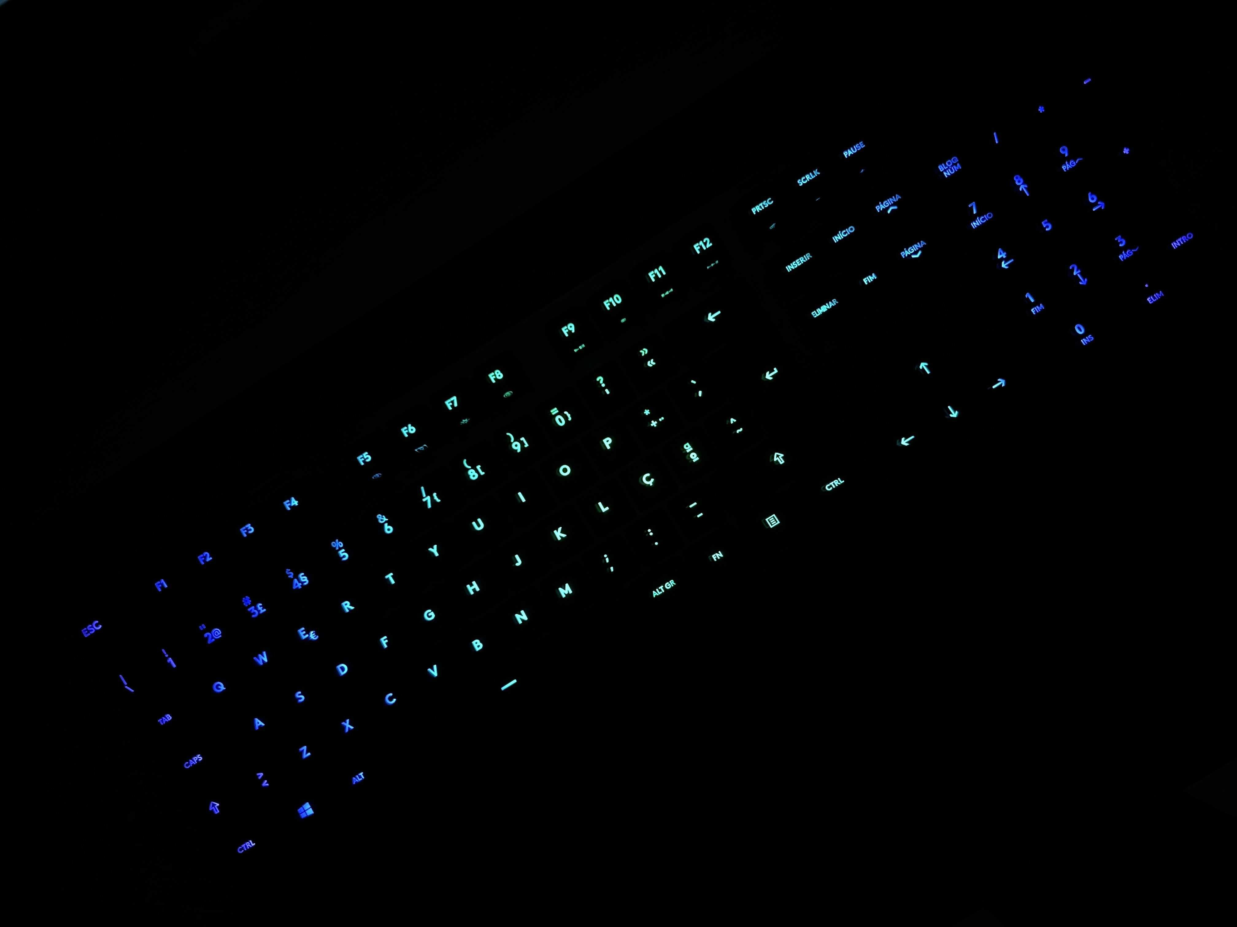 Teclado LOGITECH G513 CARBON (Tactile) c/ Layout PT