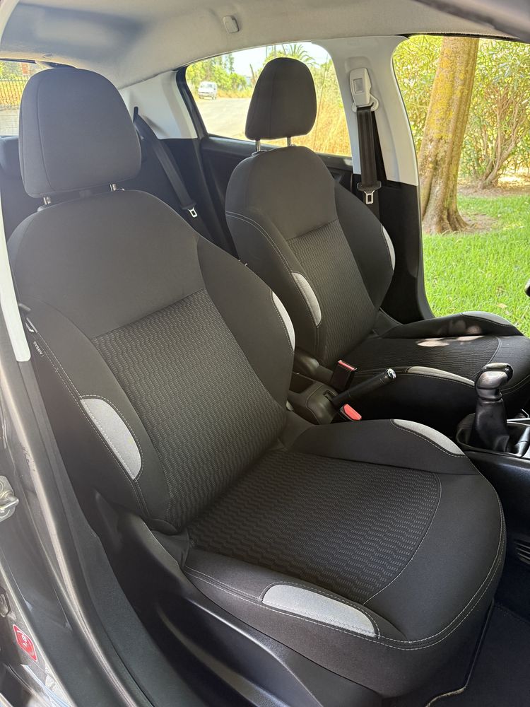 Peugeot 208 1.2 vti style