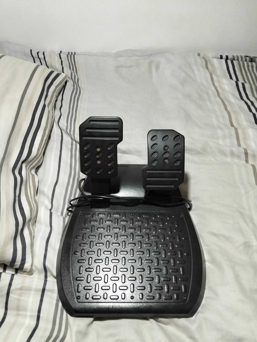 venda de volante thrustmaster t80(pc/ps4/ps5)