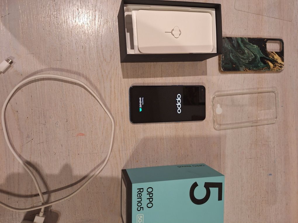 Telefon  Oppo reno 5 5G