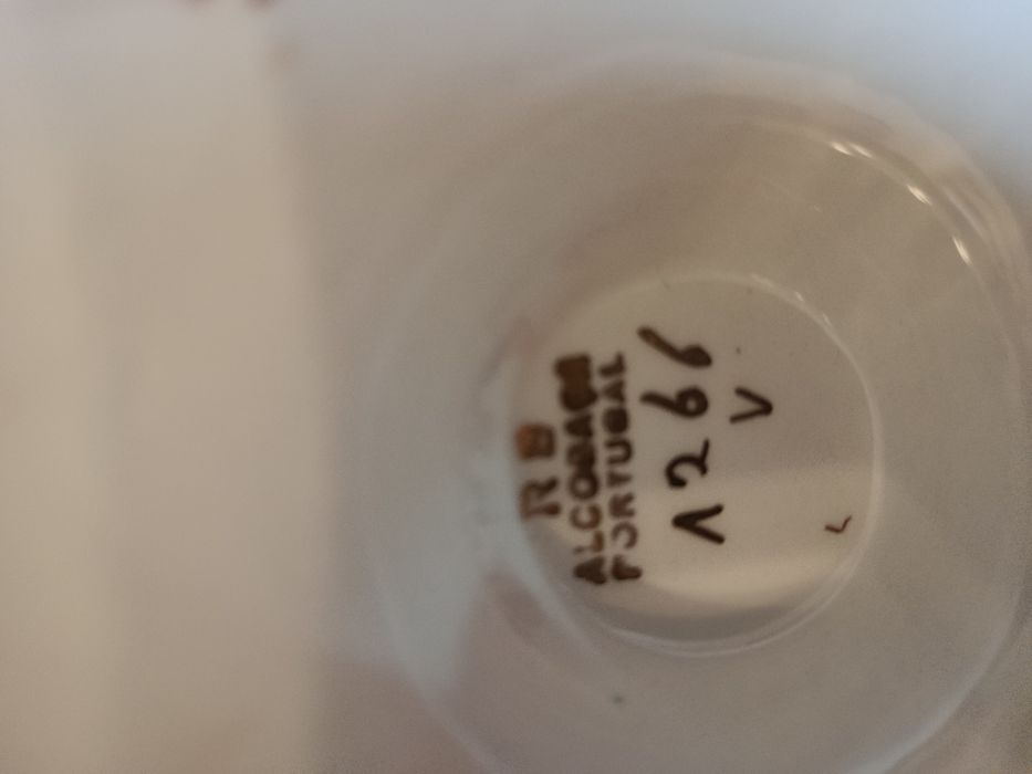 Jarra de Alcobaça sem defeitos n° serie 1266V muito bonita