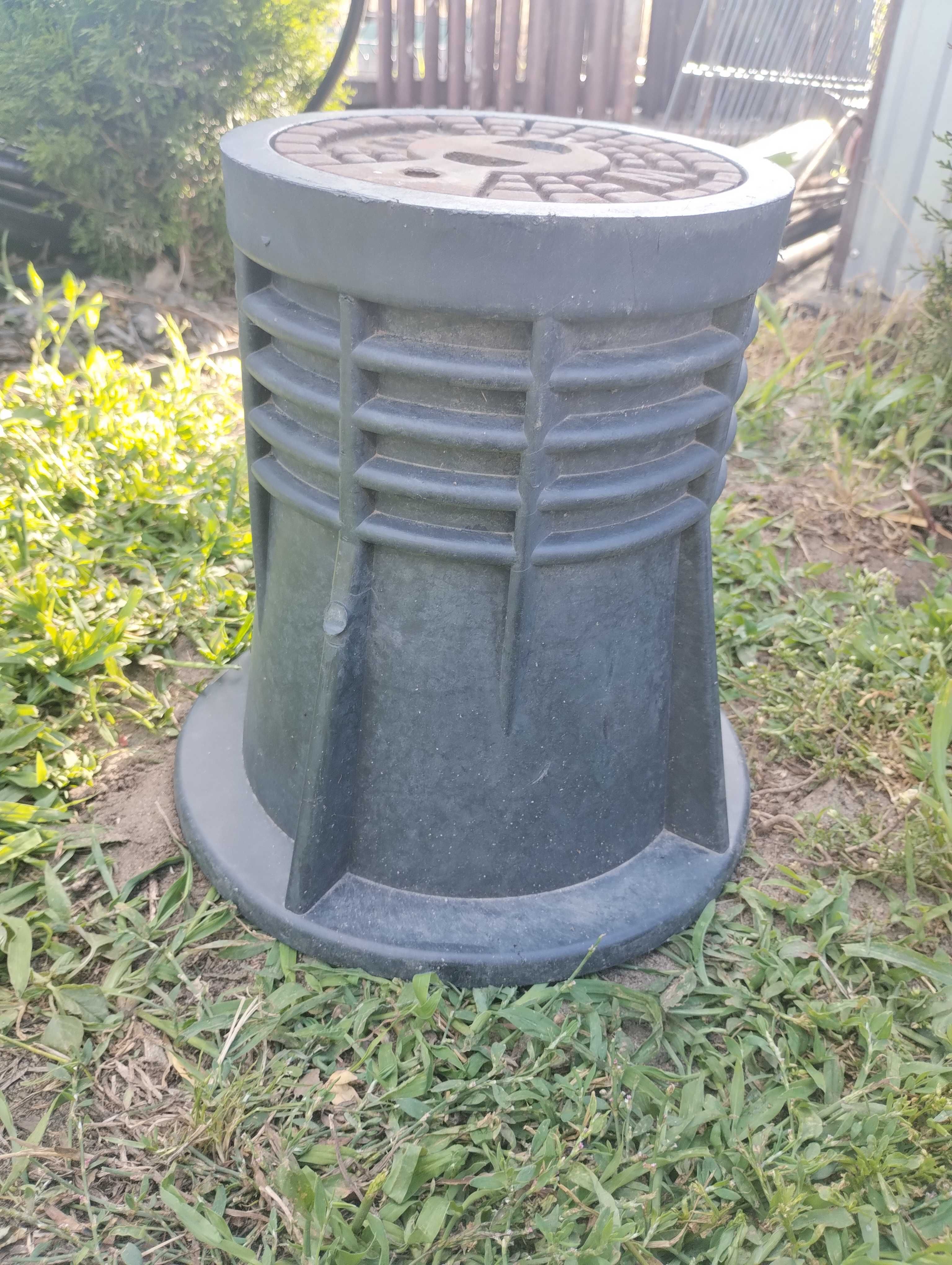 Obudowa betonowa/Skrzynka uliczna zasuwy żeliwna