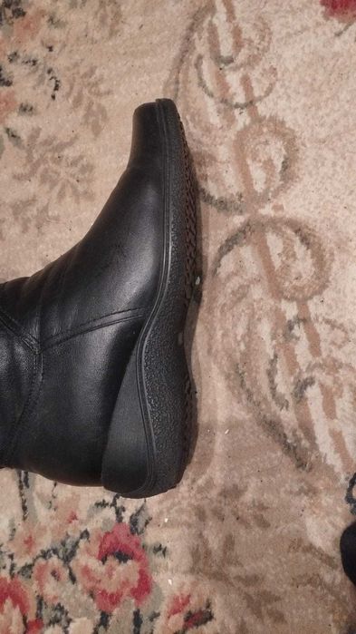 Продам сапоги женские размер 40