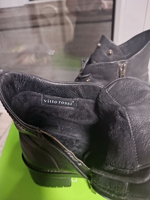 Продам ботиночки.