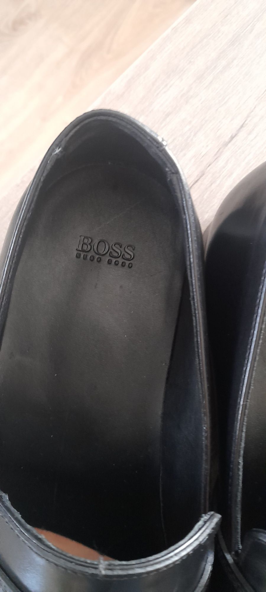 Męskie buty Hugo Boss rozmiar  41