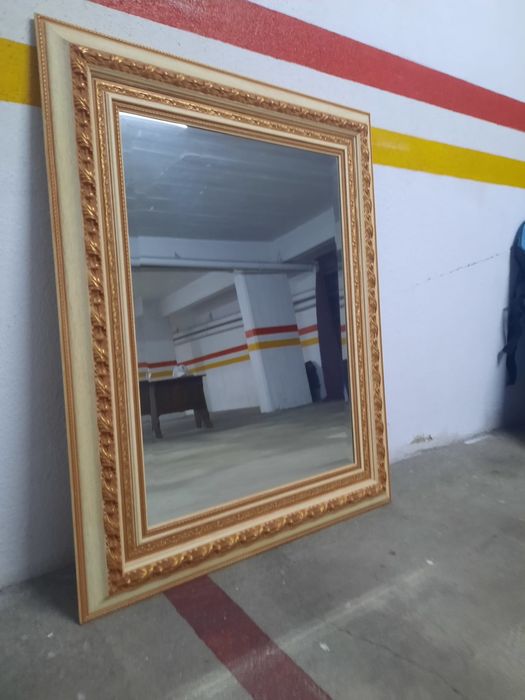 Espelho praticamente novo