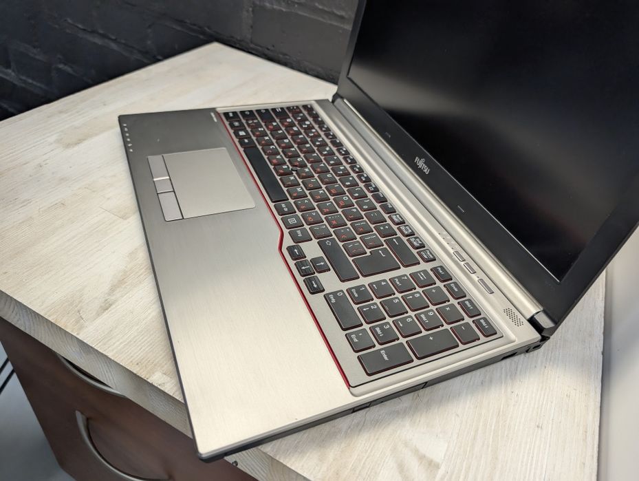 Ігровий ноутбук Fujitsu Celsius H760 – i7- NVIDIA  4 ГБ (Є 30шт)