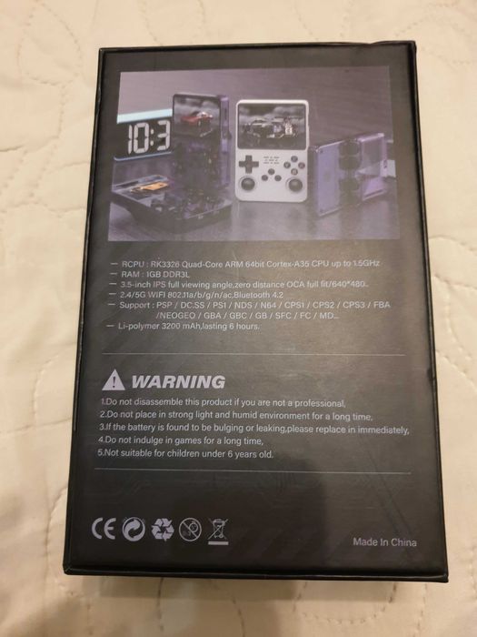Портативна приставка R36s з эмуляцією багатьох приставок