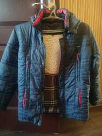 Зимняя теплая куртка с подстежкой 38 размер (10-13лет)