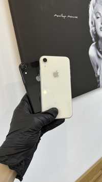 iPhone XR 64 Gb + чехол и стекло в подарок