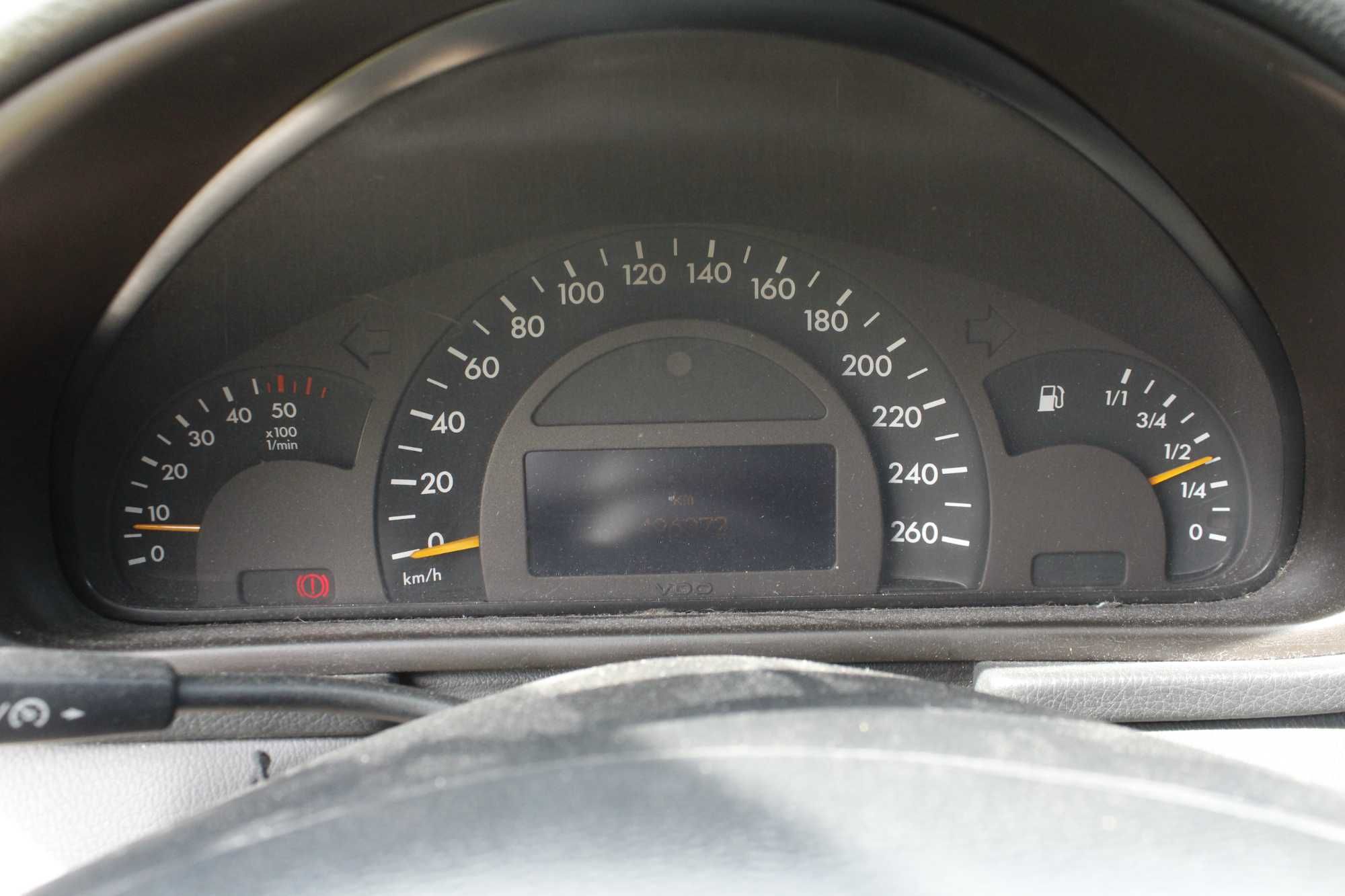 Mercedes Benz C270 CDI Avantgarde Aut