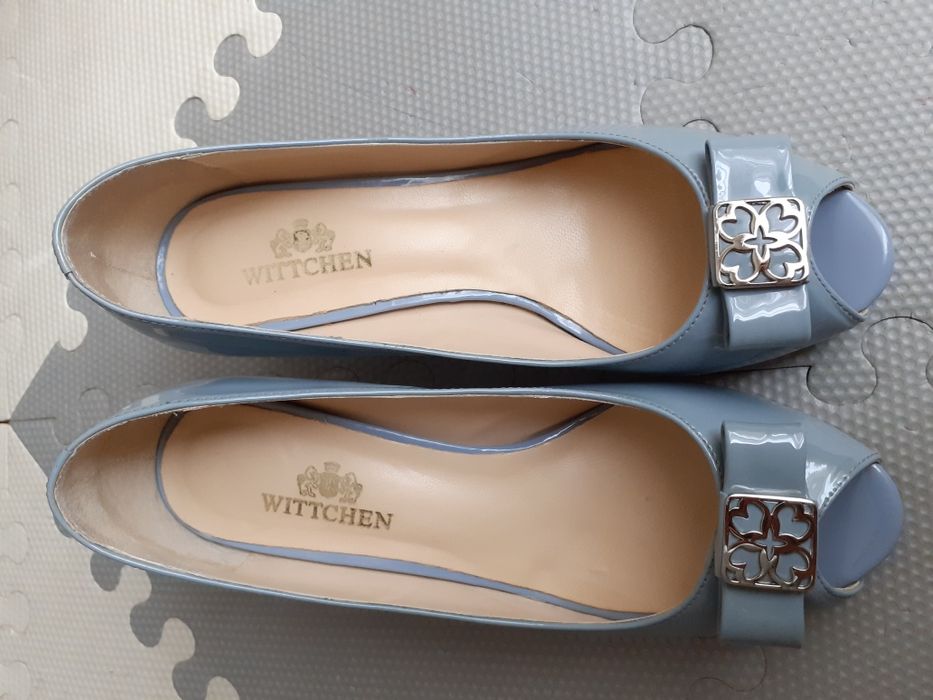 Nowe czółenka Wittchen,kolor szary,lakierowana skóra,na obcasie, 38