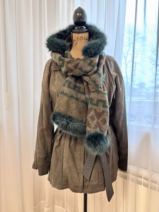 Miękka skóra licowa, wiązana w pasie, M oversize, gratis szal z futrem