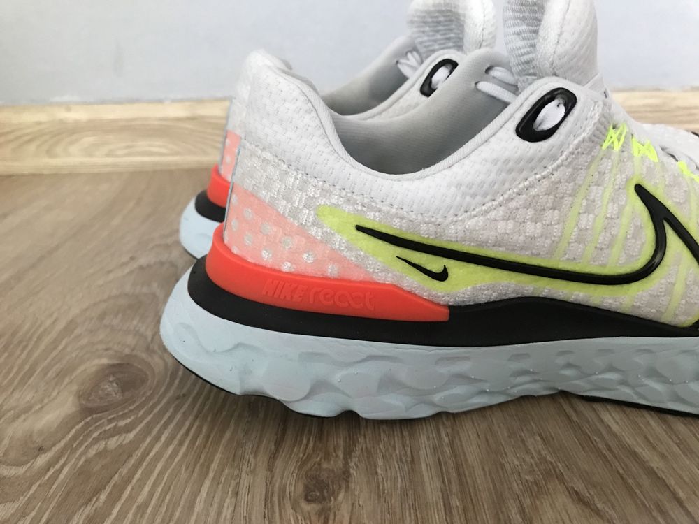 Nike React Infinity buty damskie do biegania 40,5