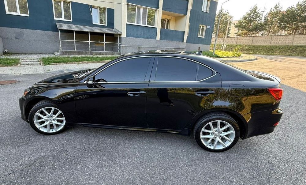 Lexus is 250 AWD