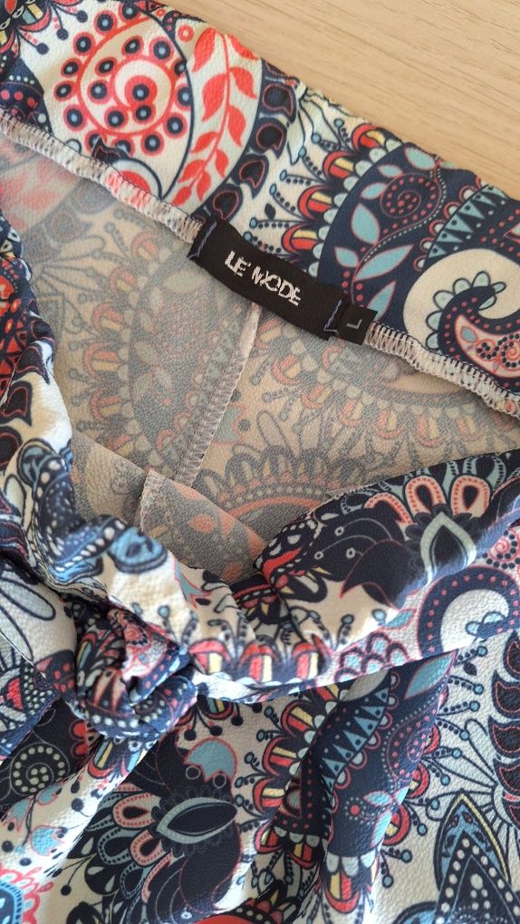 Calça multicolorida (Le Mode)