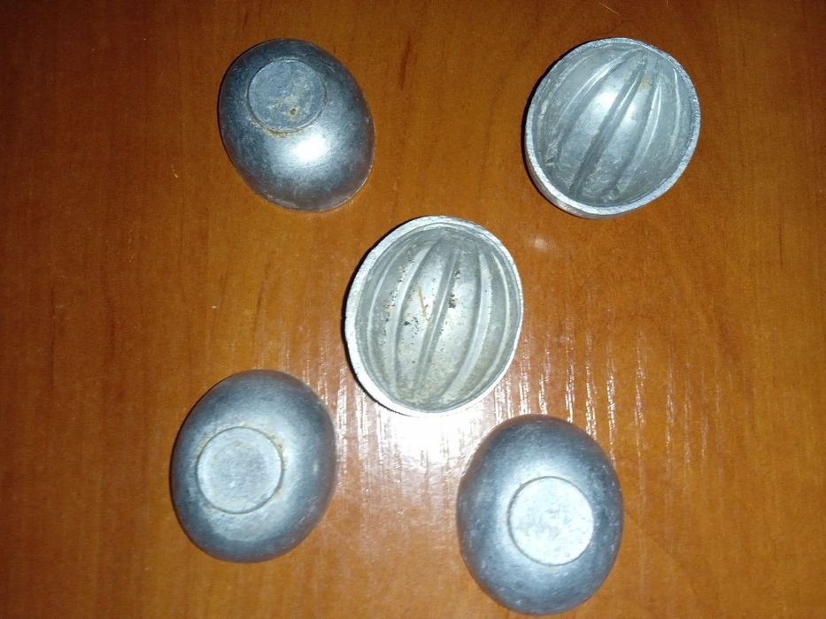 Продам формочки горішки з підставкою