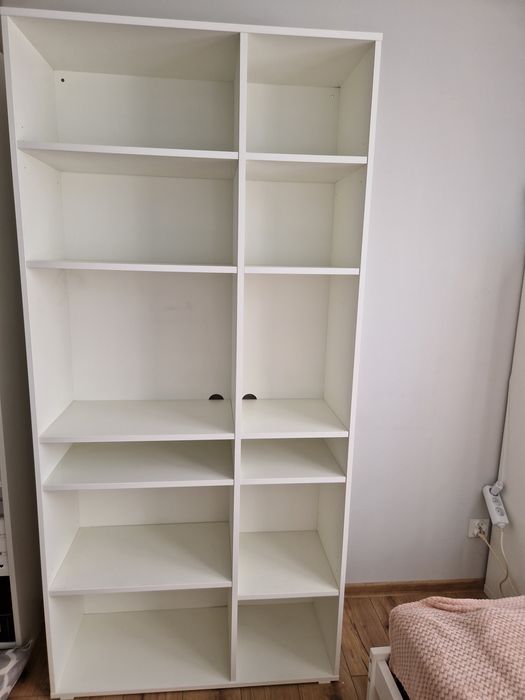 regał na książki biały