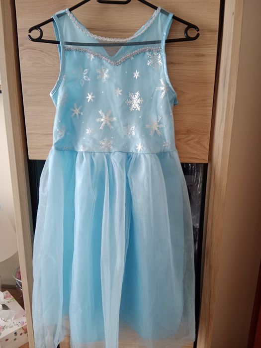 Sukienka ELSA rozm 134 kraina Lodu