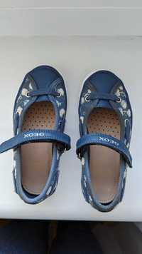 Продам детские туфли мокасины Geox 28 размер