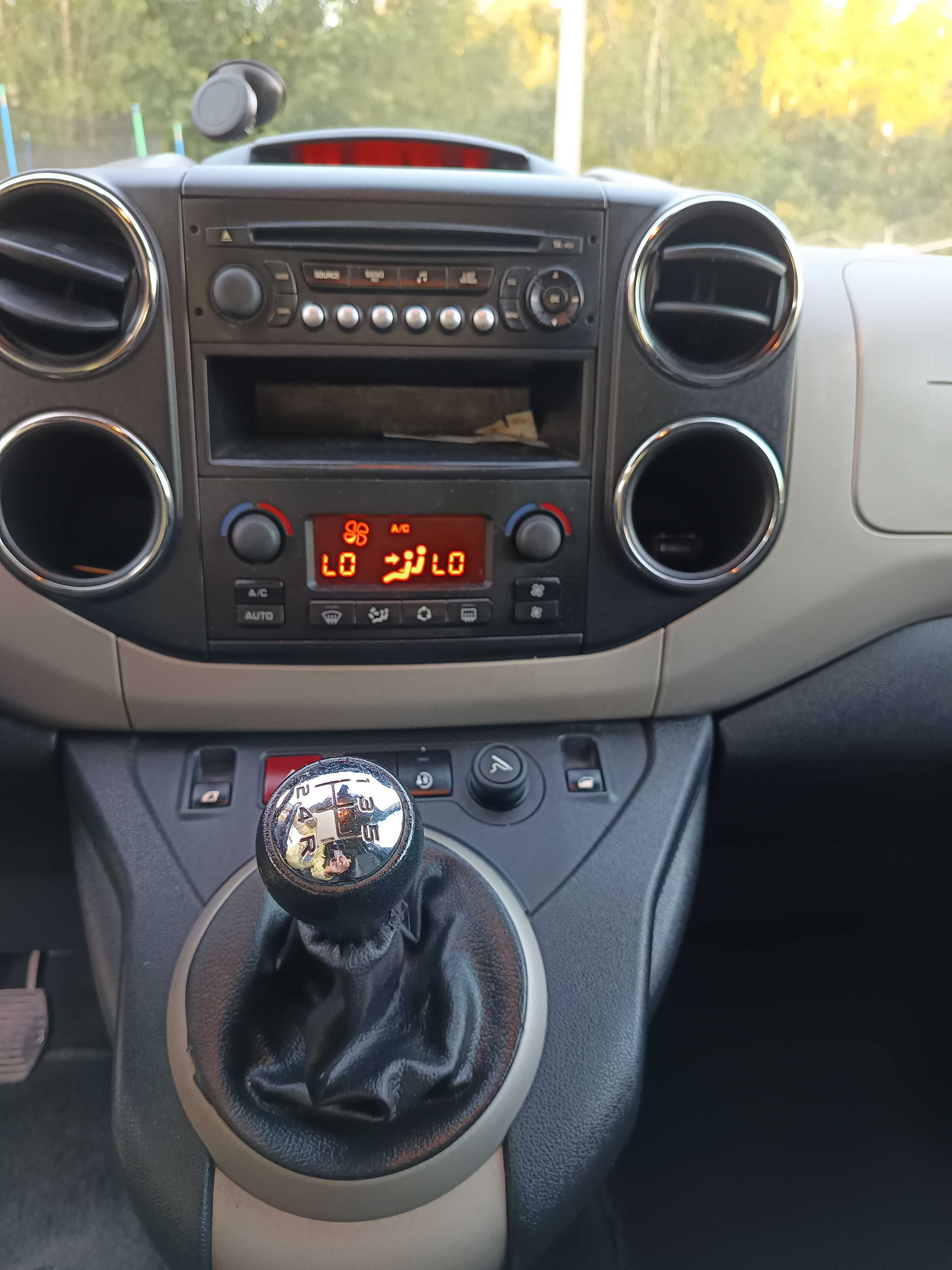 Peugeot partner. 1.6 92 konie