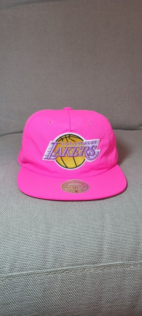Кепка Mitchell & Ness Pink NBA Los Angeles Lakers Neon Nylon Snapback