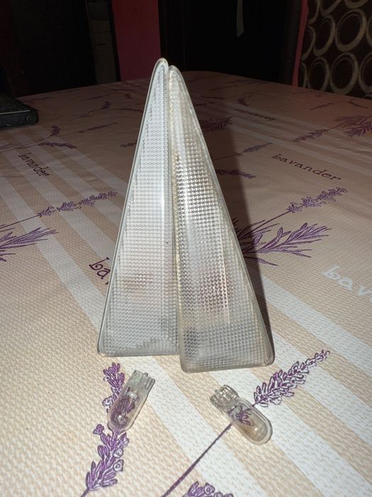 Повторювач повороту передній правий і лівий Megane II, Espace IV