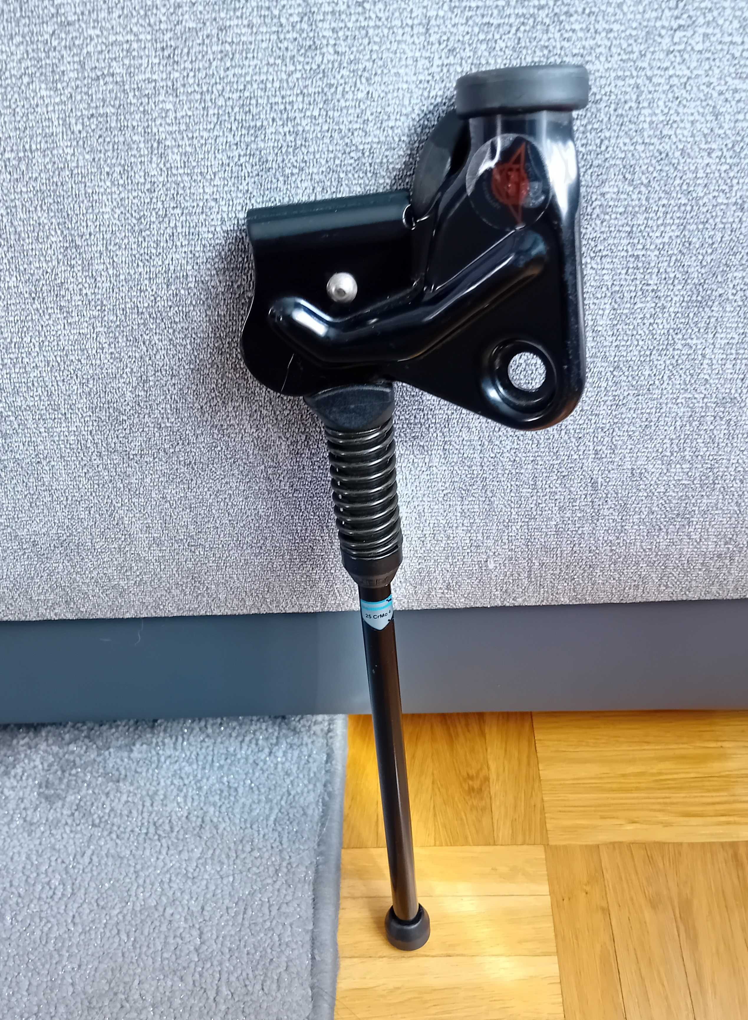 Podpórka,stopka rowerowa firmy HEBIE do koła 28" /Made in Germany/.