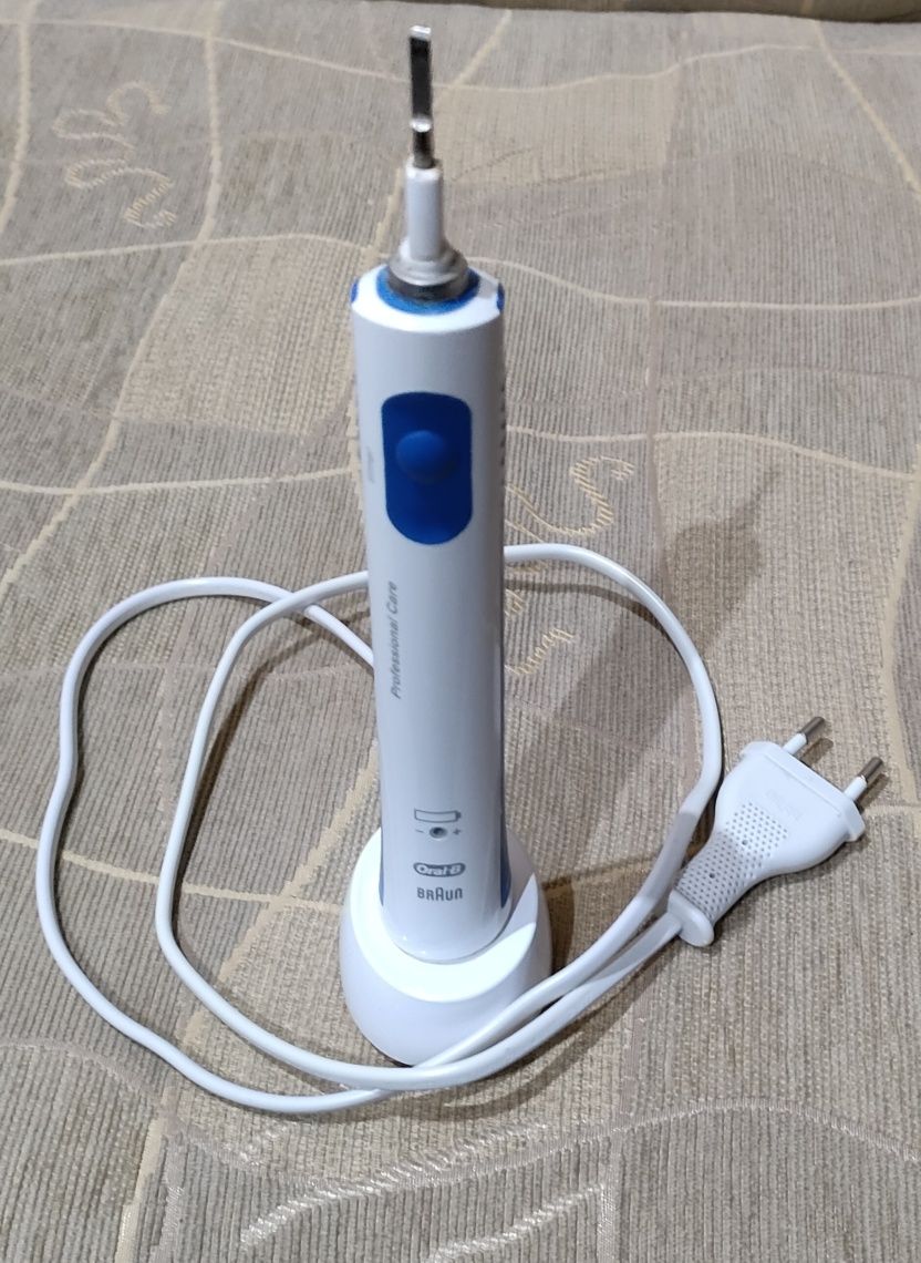 Szczoteczka elektryczna Oral-B Braun professional care