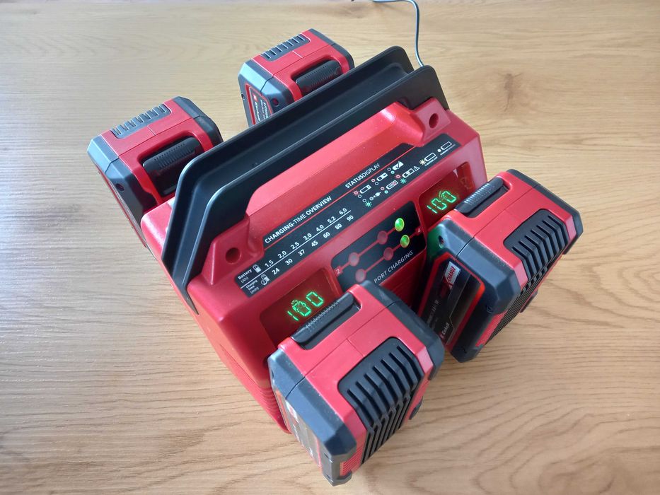 4x Akumulator 18 V Einhell 8 Ah Power-X-Change + Quattrocharger