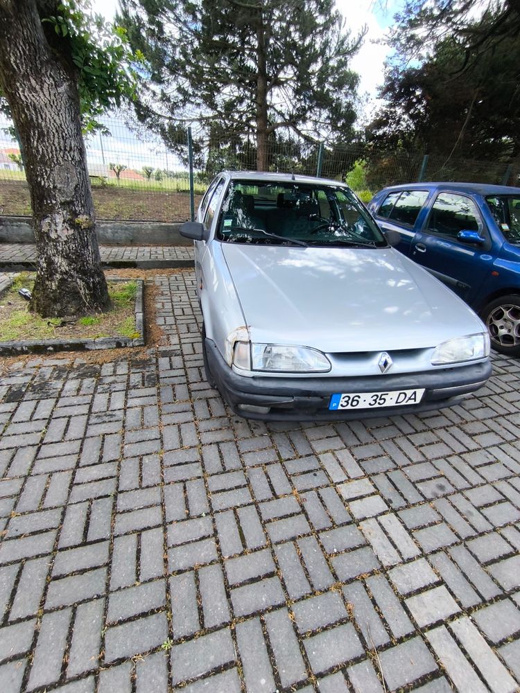 Renault 19 1.4 Gasolina funciona bem