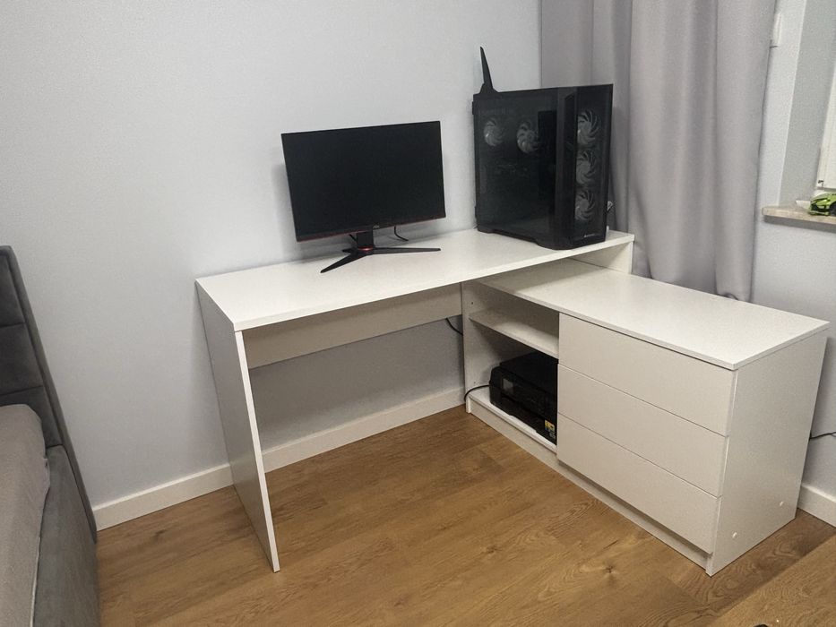 biurko na sprzedaż bez komputera,drukarki oraz monitora