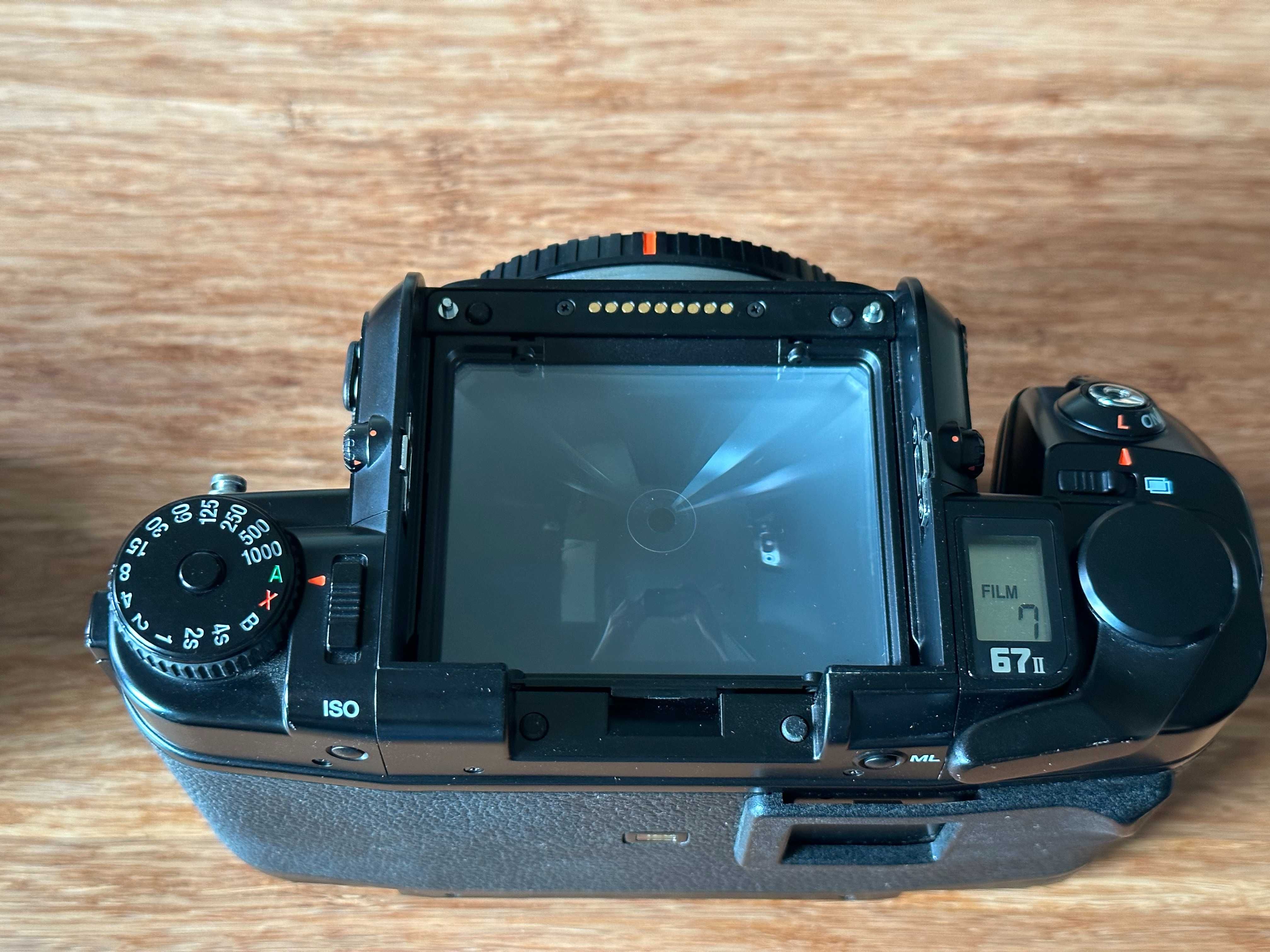 Pentax 67ii + AE Finder + Wooden Grip + 105mm Lens