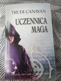 Trudi Canavan Uczennica Maga