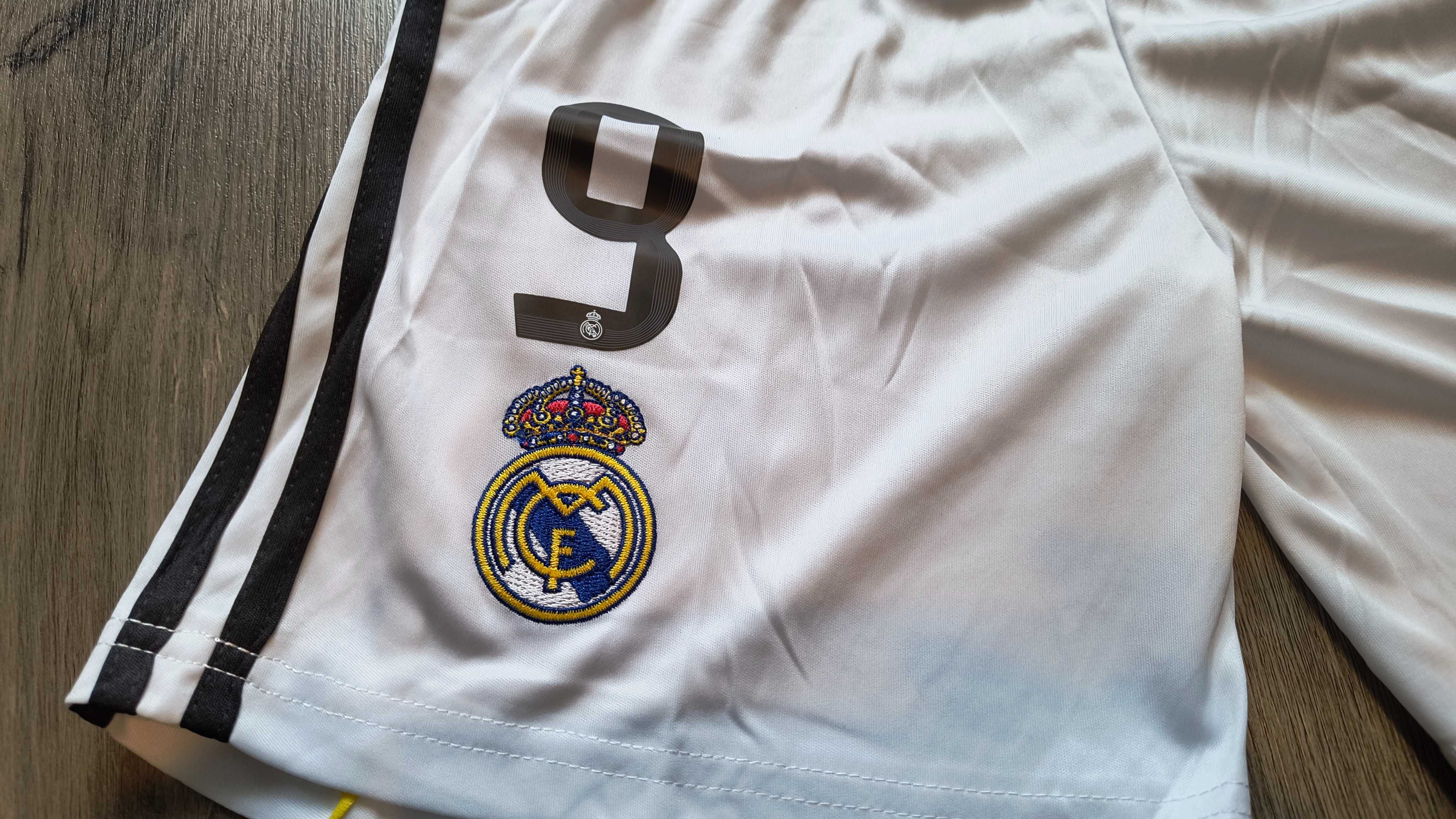 Strój dziecięcy Adidas Real Madryt 2025/26 Mbappe 9 roz. na 125-135cm