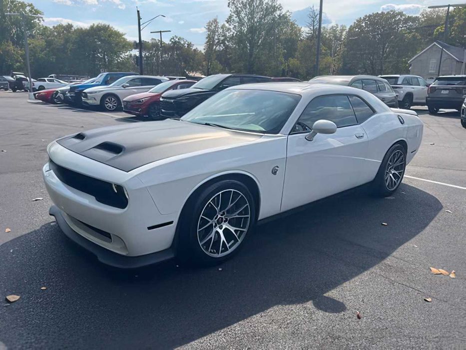 Dodge Challenger SRT Hellcat      2020
