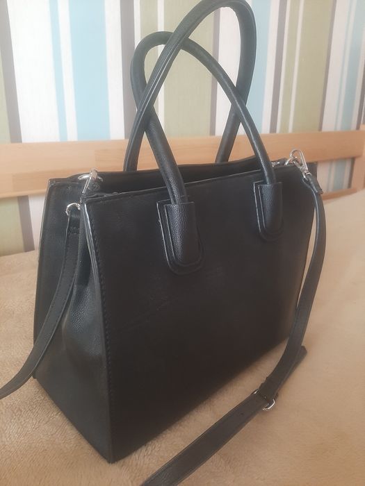 Сумка cross-body чорний колір