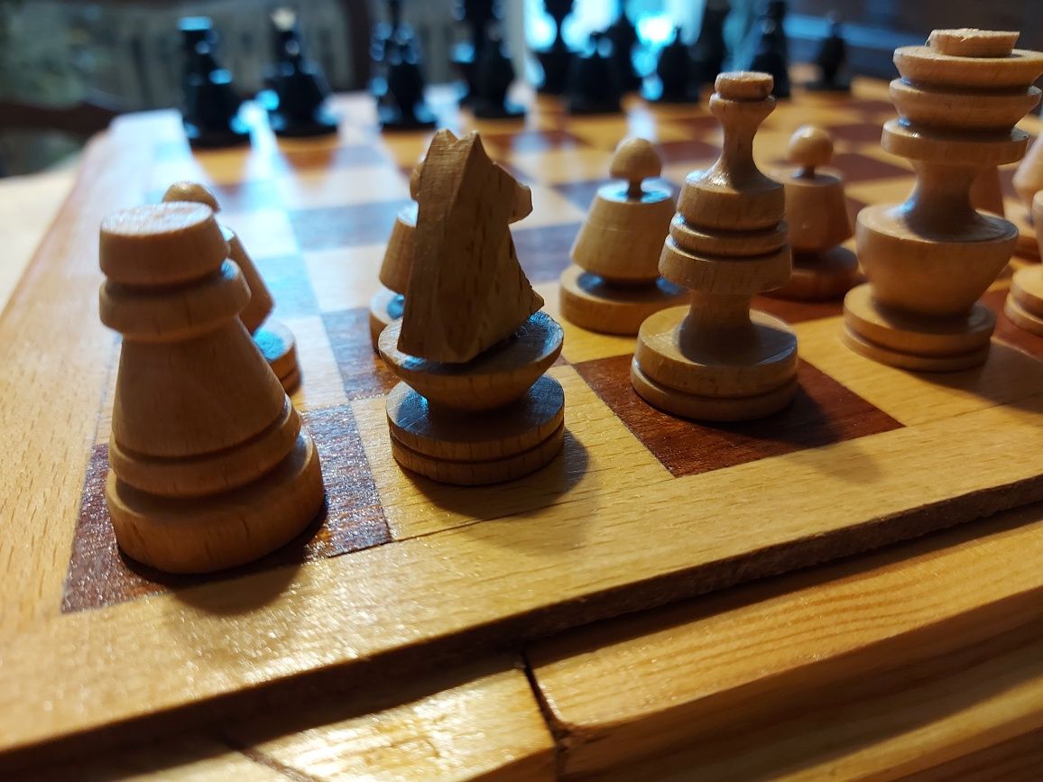 Piękny komplet szachowy