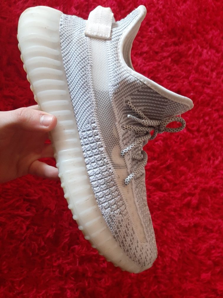 Yeezy 350 v2 static Reflective